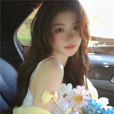 坐着面包车嫁乡村